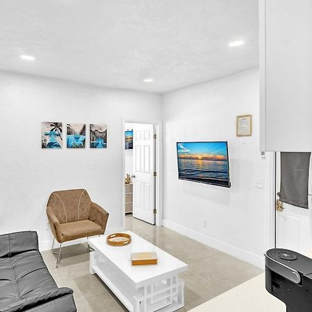 Boutique One Bdrm Close To Aventura Mall & Beach Hallandale Beach Eksteriør bilde